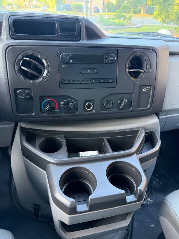 2012 Ford E-Series