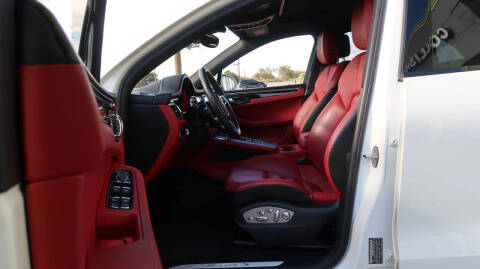 2018 Porsche Macan S