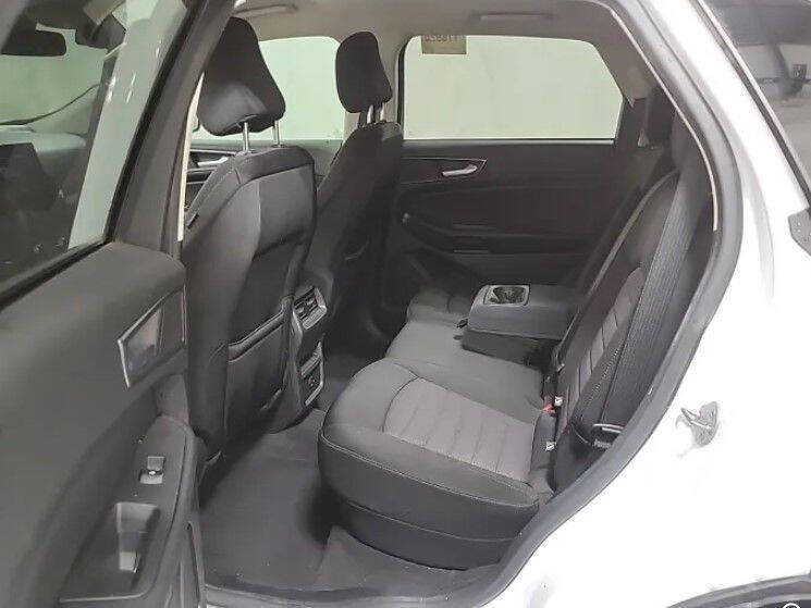 2021 Ford Edge SE