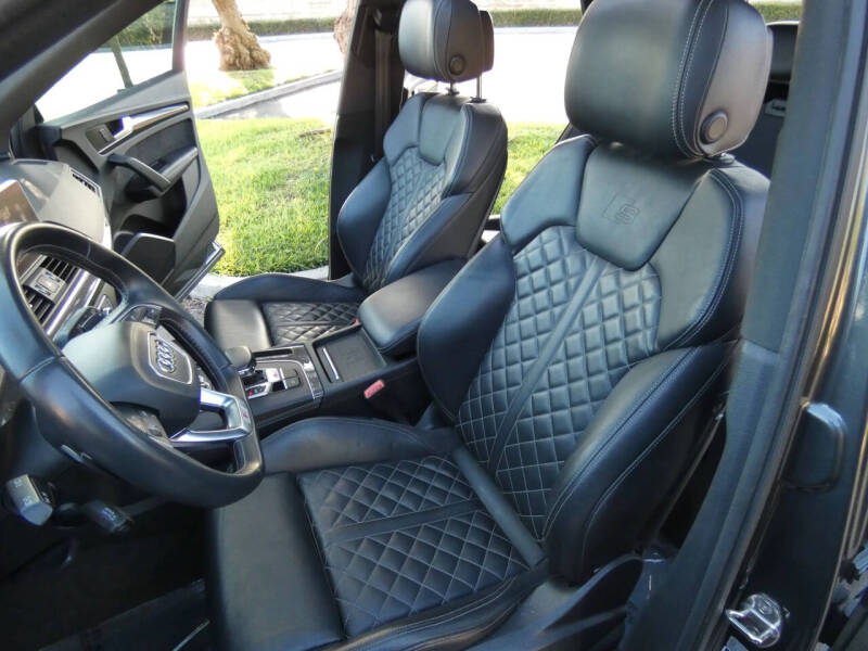 2019 Audi SQ5 3.0T quattro Premium Plus