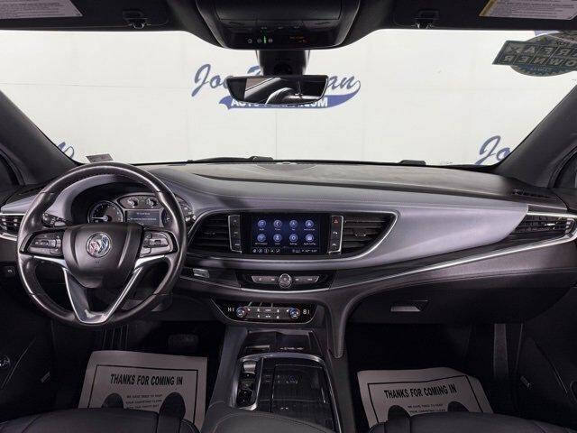 2022 Buick Enclave Essence