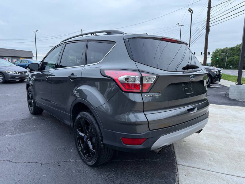 2017 Ford Escape SE