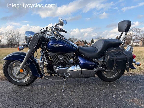 2005 Suzuki Boulevard