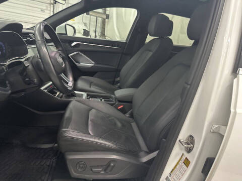 2020 Audi Q3 quattro Premium 45 TFSI