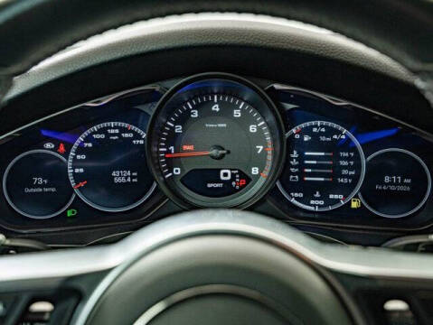 2023 Porsche Cayenne Platinum Edition
