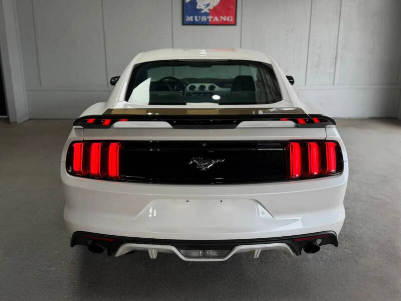 2017 Ford Mustang