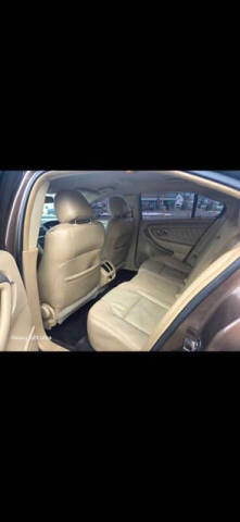 2015 Ford Taurus SEL