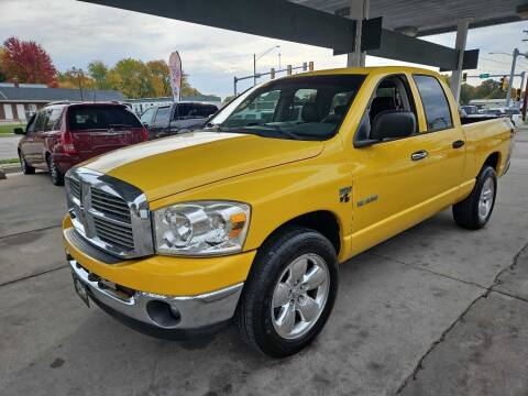 2008 Dodge Ram 1500 for sale at SpringField Select Autos in Springfield IL