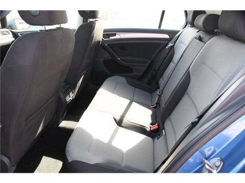 2016 Volkswagen e-Golf SE