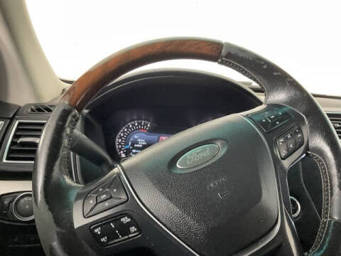 2017 Ford Explorer Platinum