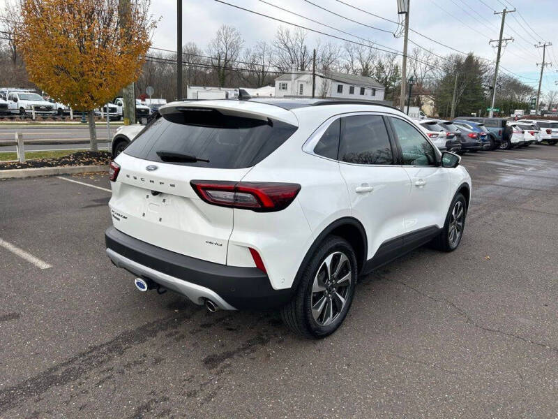 2023 Ford Escape Platinum