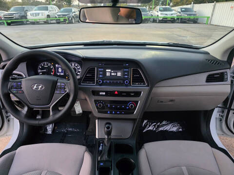 2017 Hyundai Sonata SE