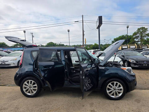 2018 Kia Soul +