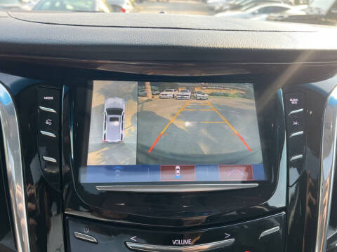 2018 Cadillac Escalade Luxury