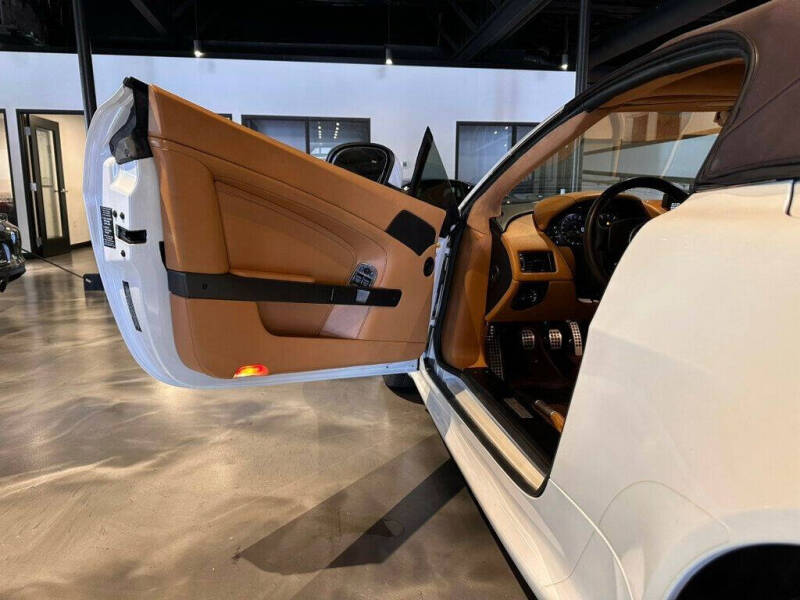 2013 Aston Martin V8 Vantage