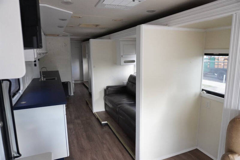 2015 Freightliner XCS Chassis