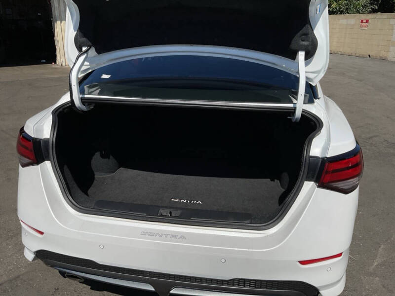 2022 Nissan Sentra SR