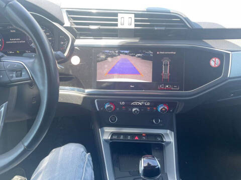 2024 Audi Q3 quattro S line Premium 45 TFSI