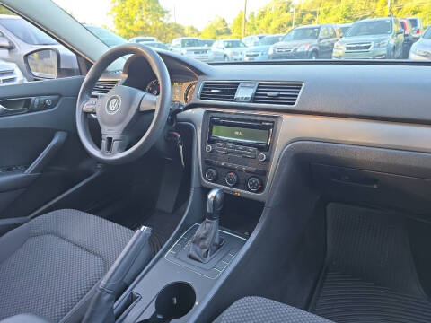 2013 Volkswagen Passat S PZEV