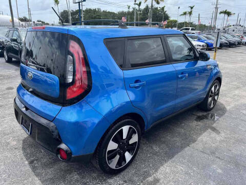 2016 Kia Soul +