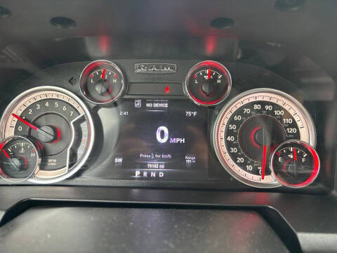 2017 RAM 1500 SLT