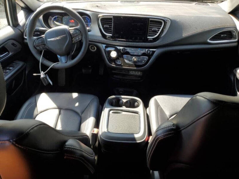 2024 Chrysler Pacifica Plug-In Hybrid