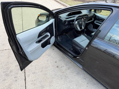 2014 Toyota Prius c Three