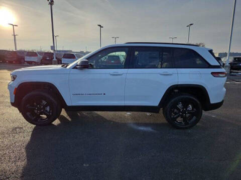 2025 Jeep Grand Cherokee Altitude