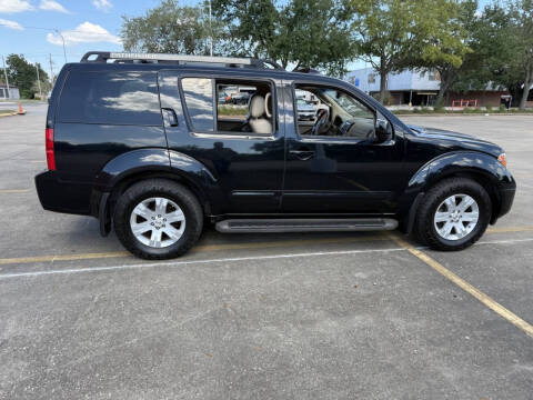 2007 Nissan Pathfinder LE