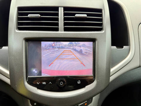 2016 Chevrolet Sonic LT Auto