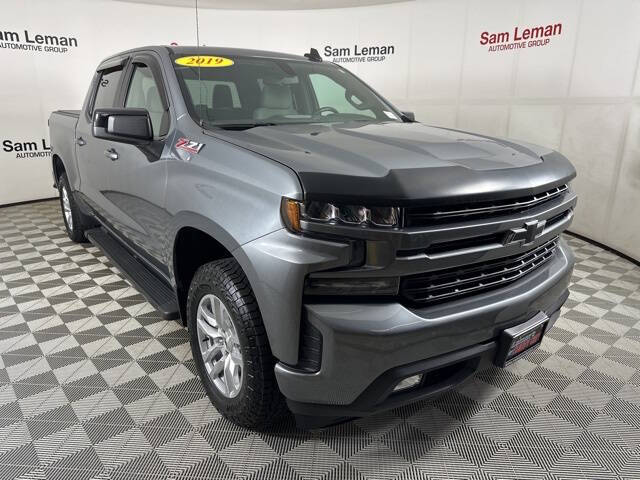 Used 2019 Chevrolet Silverado 1500 RST with VIN 3GCUYEEDXKG233398 for sale in Bloomington, IL