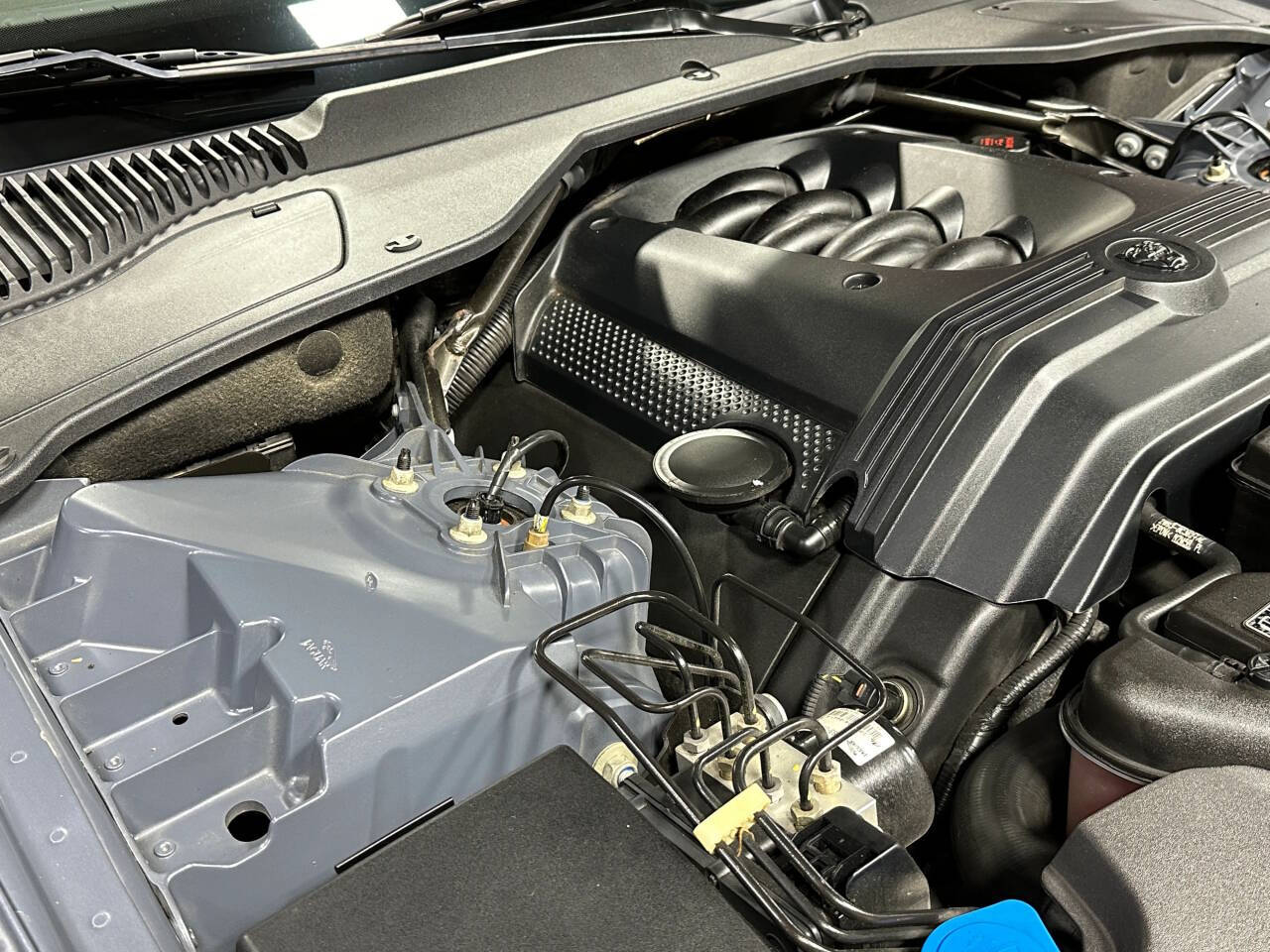 2005 Jaguar XJ-Series 64