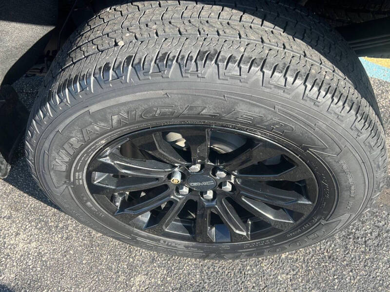 2021 GMC Canyon Elevation Standard