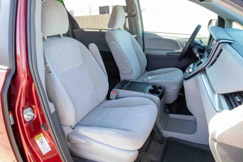 2017 Toyota Sienna
