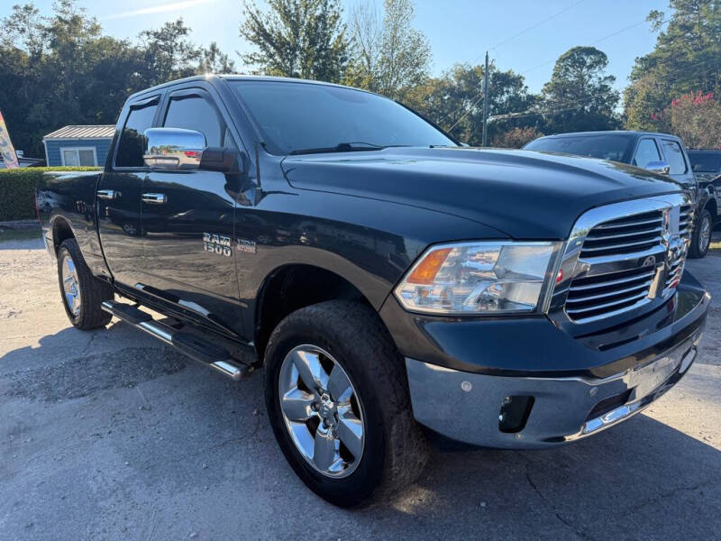 2017 RAM 1500 SLT