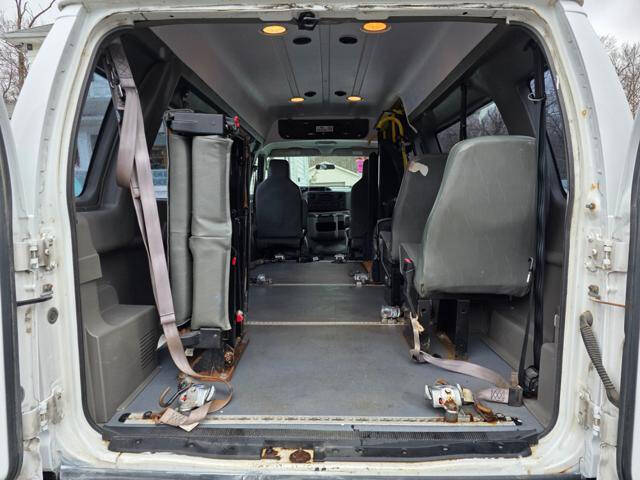 2012 Ford E-Series E-350 SD