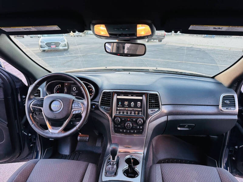 2018 Jeep Grand Cherokee Laredo