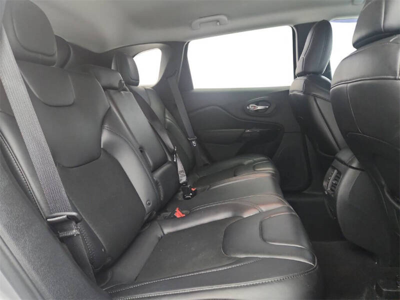 2019 Jeep Cherokee Altitude