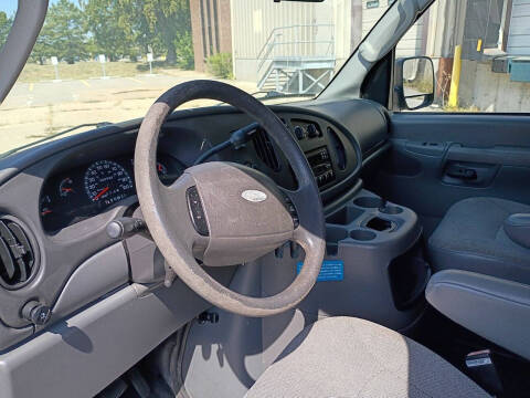 2003 Ford E-Series E-350 SD XLT