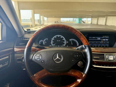 2011 Mercedes-Benz S-Class S 550