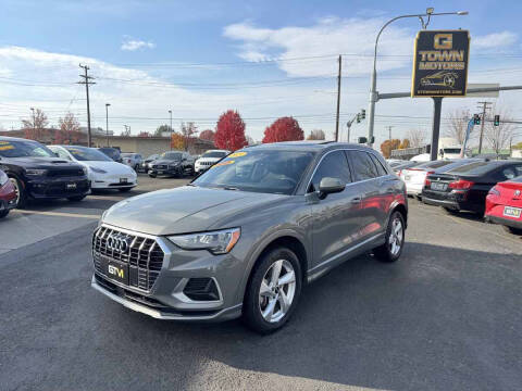 2021 Audi Q3 quattro Premium 40 TFSI