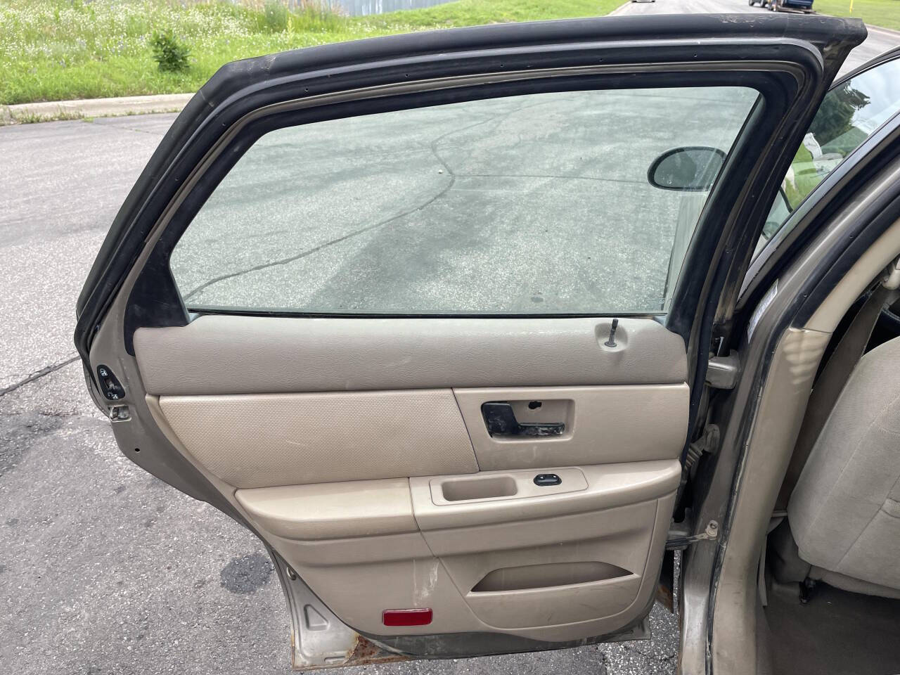 2005 Ford Taurus for sale at Twin Cities Auctions in Elk River, MN