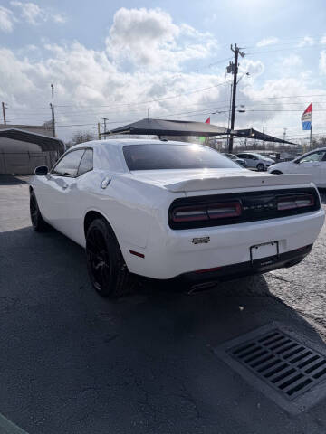 2018 Dodge Challenger SXT