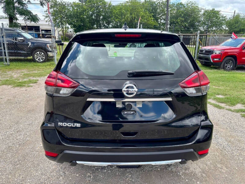 2019 Nissan Rogue S