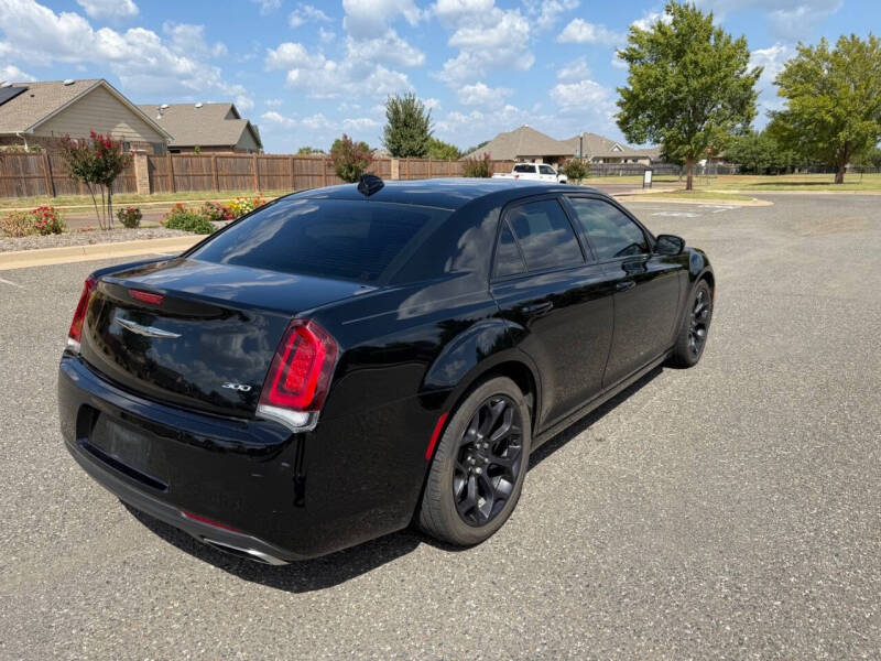 2019 Chrysler 300 Touring
