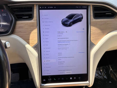 2019 Tesla Model X Standard Range