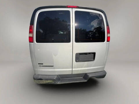2011 Chevrolet Express LT 3500