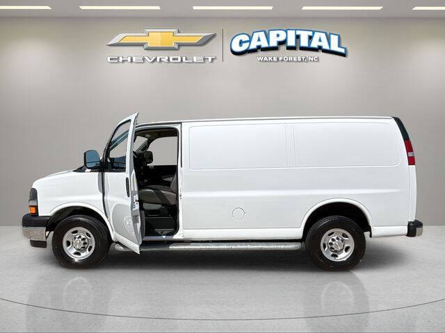 2024 Chevrolet Express 2500