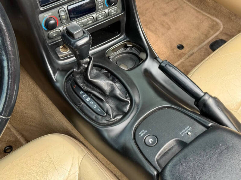 2004 Chevrolet Corvette