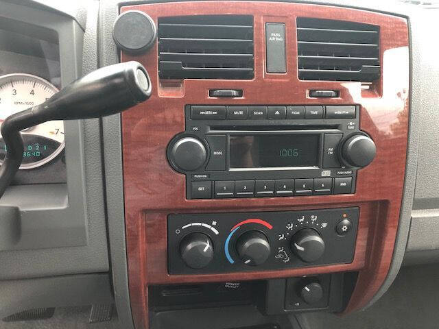 2005 Dodge Dakota for sale at Extreme Auto Plaza in Des Moines, IA